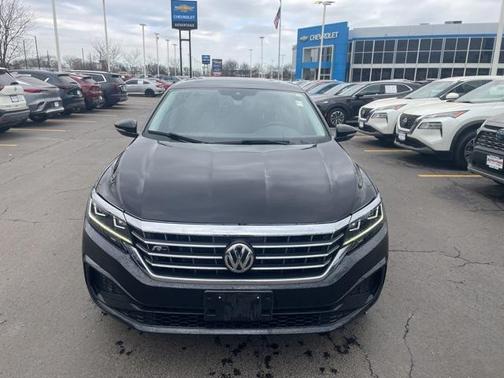 2020 Volkswagen Passat 2.0T R-Line