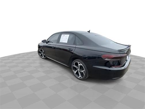 2020 Volkswagen Passat 2.0T R-Line