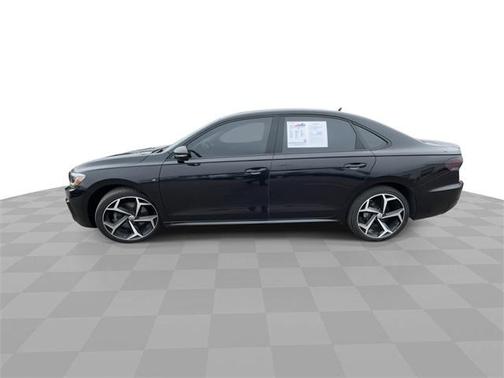 2020 Volkswagen Passat 2.0T R-Line