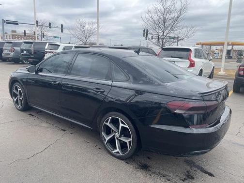 2020 Volkswagen Passat 2.0T R-Line