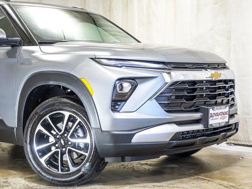 Sterling Gray Metallic 2026 Chevrolet Trailblazer LT