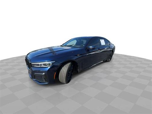 2022 BMW 750 i xDrive