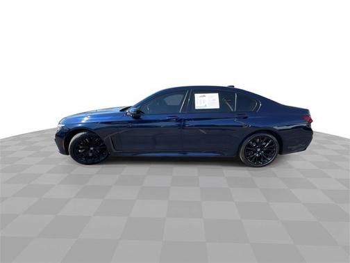 2022 BMW 750 i xDrive