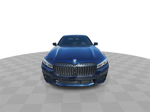2022 BMW 750 i xDrive