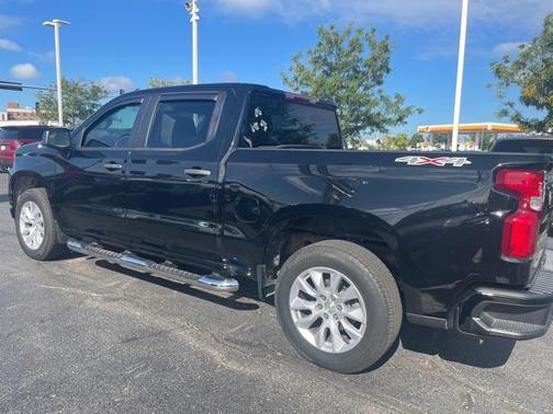 2022 Chevrolet Silverado 1500 Custom