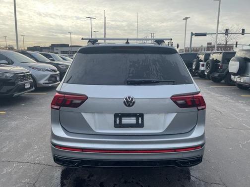 2022 Volkswagen Tiguan 2.0T SE R-Line Black