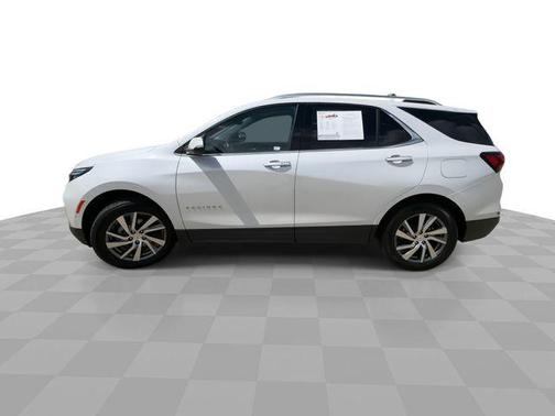 Iridescent Pearl Tricoat 2023 Chevrolet Equinox Premier w/1LZ