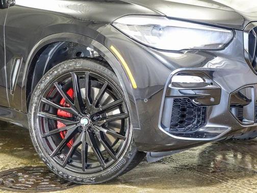 2021 BMW X5 M50i