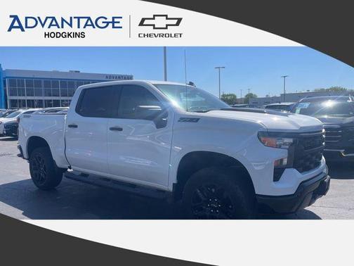 Summit White 2024 Chevrolet Silverado 1500 Custom Trail Boss