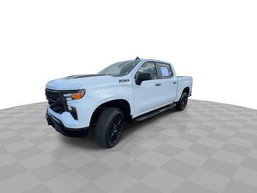 Summit White 2024 Chevrolet Silverado 1500 Custom Trail Boss