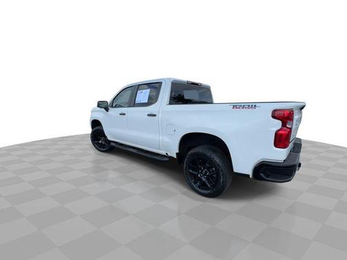 Summit White 2024 Chevrolet Silverado 1500 Custom Trail Boss