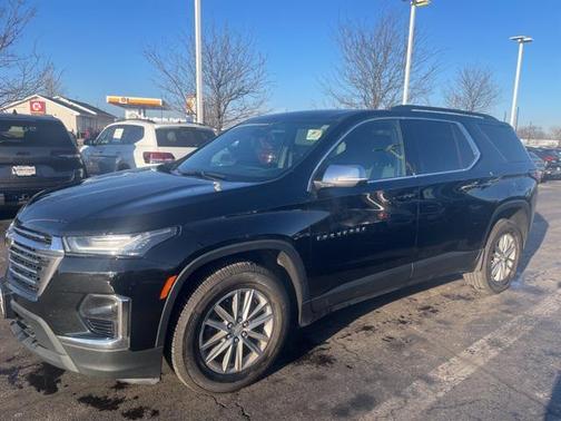 2022 Chevrolet Traverse LT Cloth
