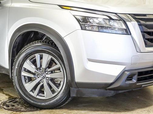 2022 Nissan Pathfinder SV 4WD