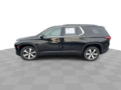 Mosaic Black Metallic 2023 Chevrolet Traverse LT Leather