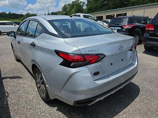Brilliant Silver Metallic 2025 Nissan Versa 1.6 S