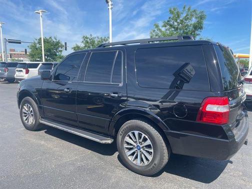 SHADOW BLACK METALLIC 2017 Ford Expedition XLT