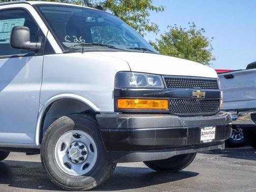 2025 Chevrolet Express 2500 RWD 2500 Regular Wheelbase WT