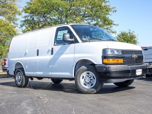 2025 Chevrolet Express 2500 RWD 2500 Regular Wheelbase WT