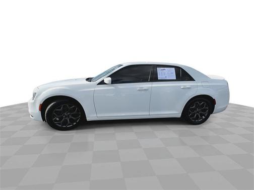 2018 Chrysler 300 S