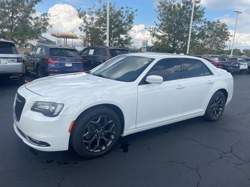 2018 Chrysler 300 S