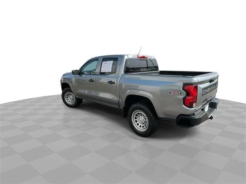 2024 Chevrolet Colorado WT