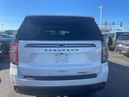 2021 Chevrolet Suburban RST