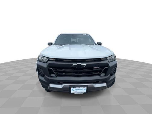 Summit White 2024 Chevrolet Colorado Trail Boss