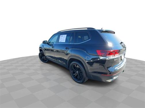 2022 Volkswagen Atlas 3.6L SE w/Technology