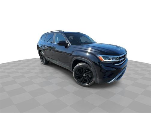 2022 Volkswagen Atlas 3.6L SE w/Technology