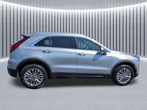 Argent Silver Metallic 2025 Cadillac XT4 Premium Luxury