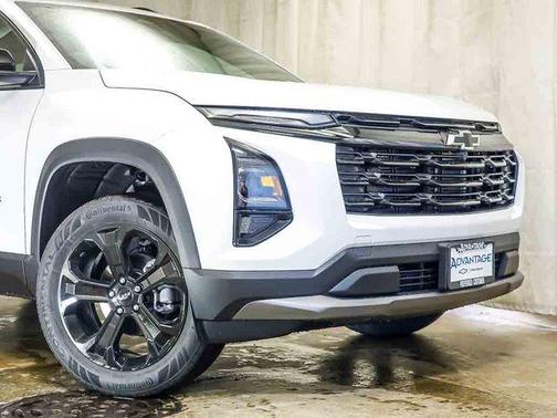 Summit White 2026 Chevrolet Equinox 1LT