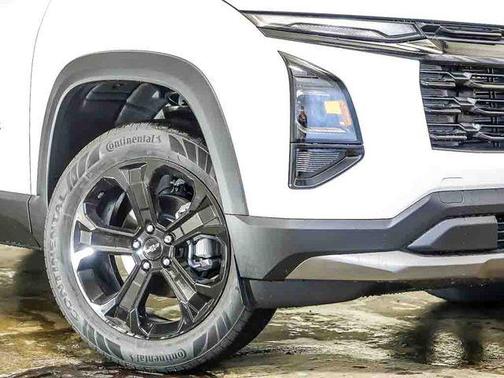 Summit White 2026 Chevrolet Equinox 1LT