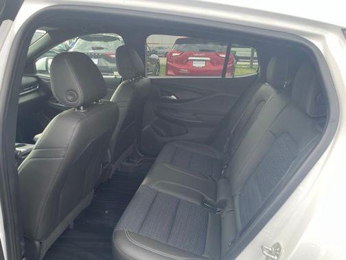 Summit White 2024 Buick Envista Preferred FWD