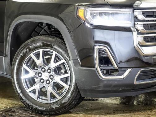 2023 GMC Acadia AWD SLT