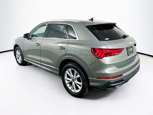 2024 Audi Q3 Premium 45 TFSI S line quattro Tiptronic