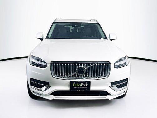 2025 Volvo XC90 B5 Core