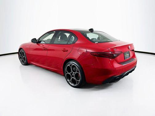 2023 Alfa Romeo Giulia Veloce AWD