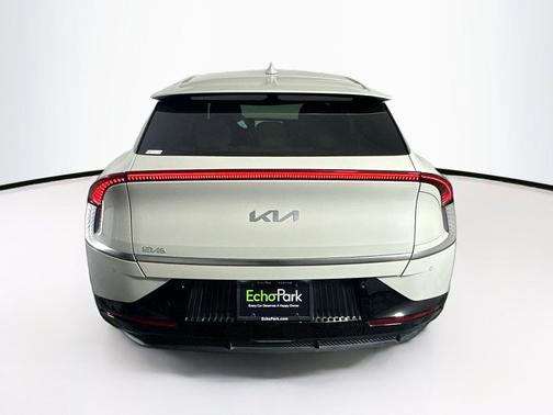 Glacier 2023 Kia EV6 Wind