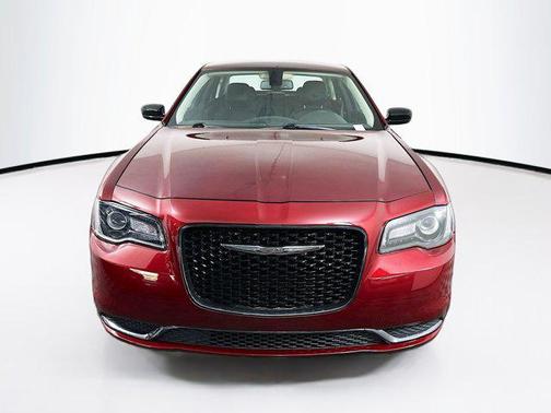 2019 Chrysler 300 Touring