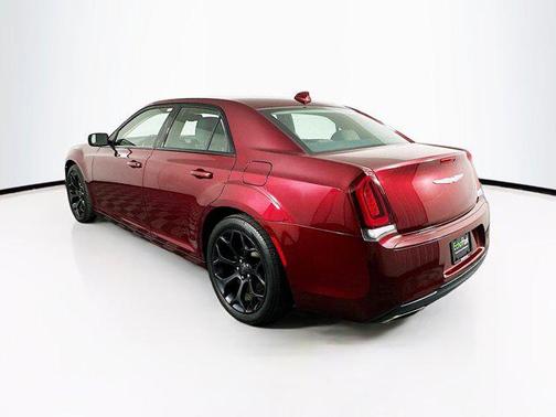 2019 Chrysler 300 Touring