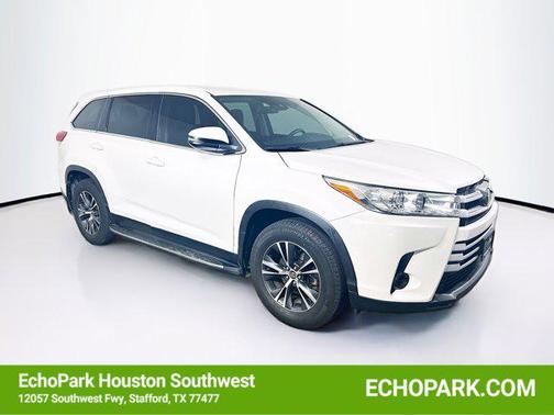 2019 Toyota Highlander LE I4