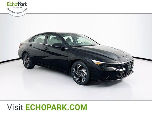 2025 Hyundai ELANTRA SEL