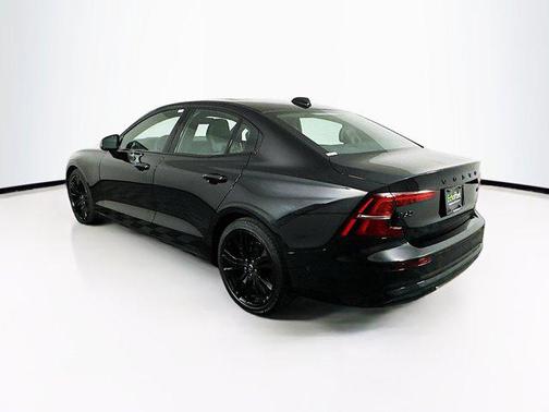 2024 Volvo S60 B5 Plus Black Edition
