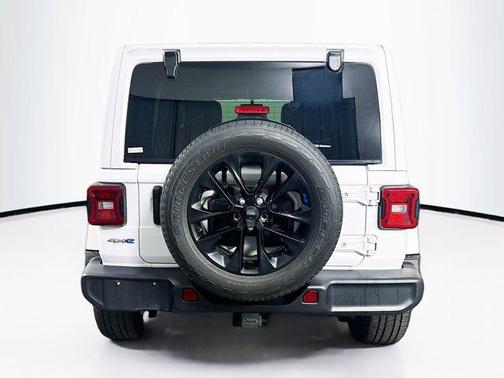 2022 Jeep Wrangler Unlimited 4xe Sahara