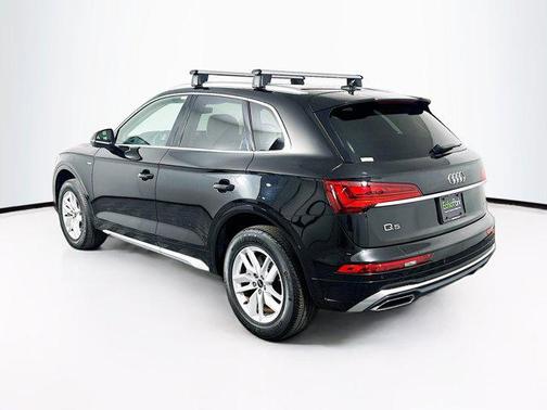 Mythos Black Metallic 2023 Audi Q5 45 S line Premium