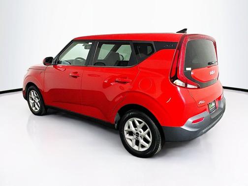 Inferno Red 2022 Kia Soul LX