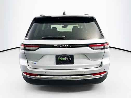 2022 Jeep Grand Cherokee 4xe Base