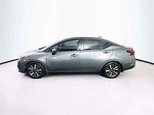 2021 Nissan Versa 1.6 SV