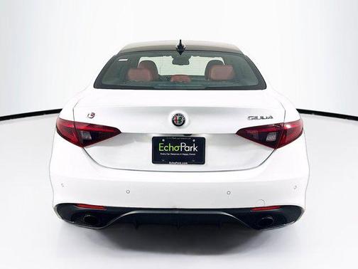 2023 Alfa Romeo Giulia Veloce RWD