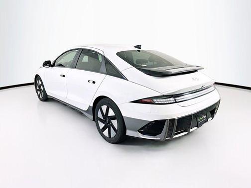 2024 Hyundai IONIQ 6 SE